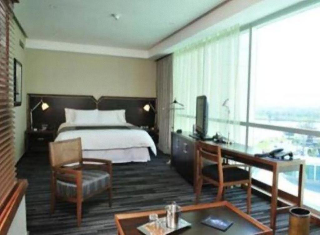 Hotel Dreams Valdivia Szoba fotó A room at the hotel