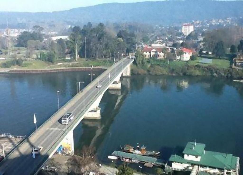 Hotel Dreams Valdivia Kültér fotó The bridge from the air