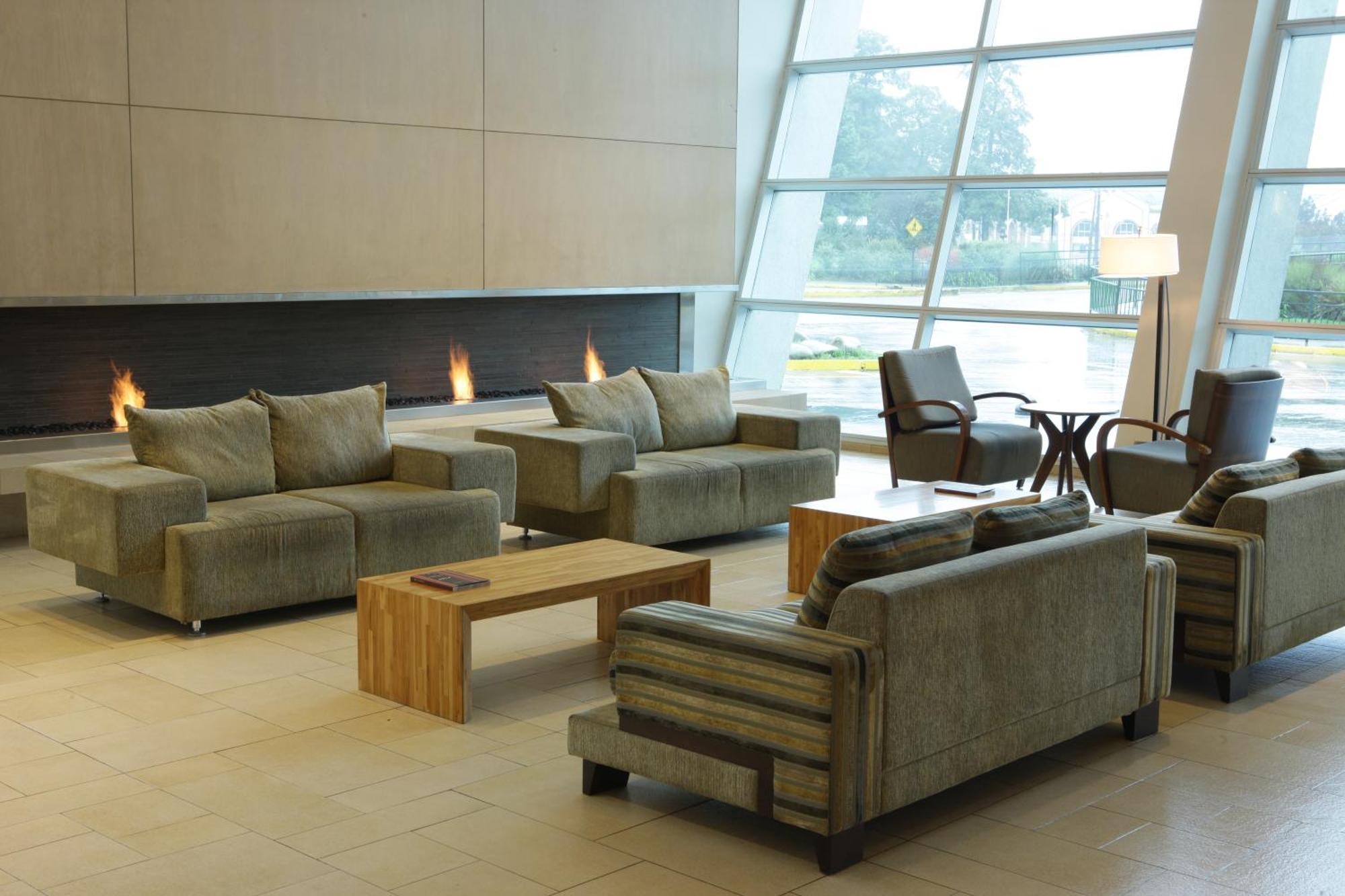 Hotel Dreams Valdivia Kültér fotó The lounge at the airport