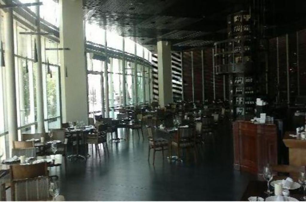 Hotel Dreams Valdivia Kültér fotó The interior of the restaurant
