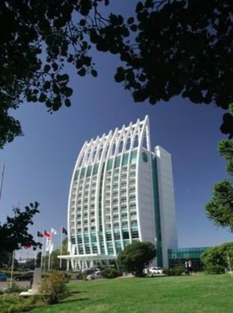 Hotel Dreams Valdivia Kültér fotó The hotel in 2011